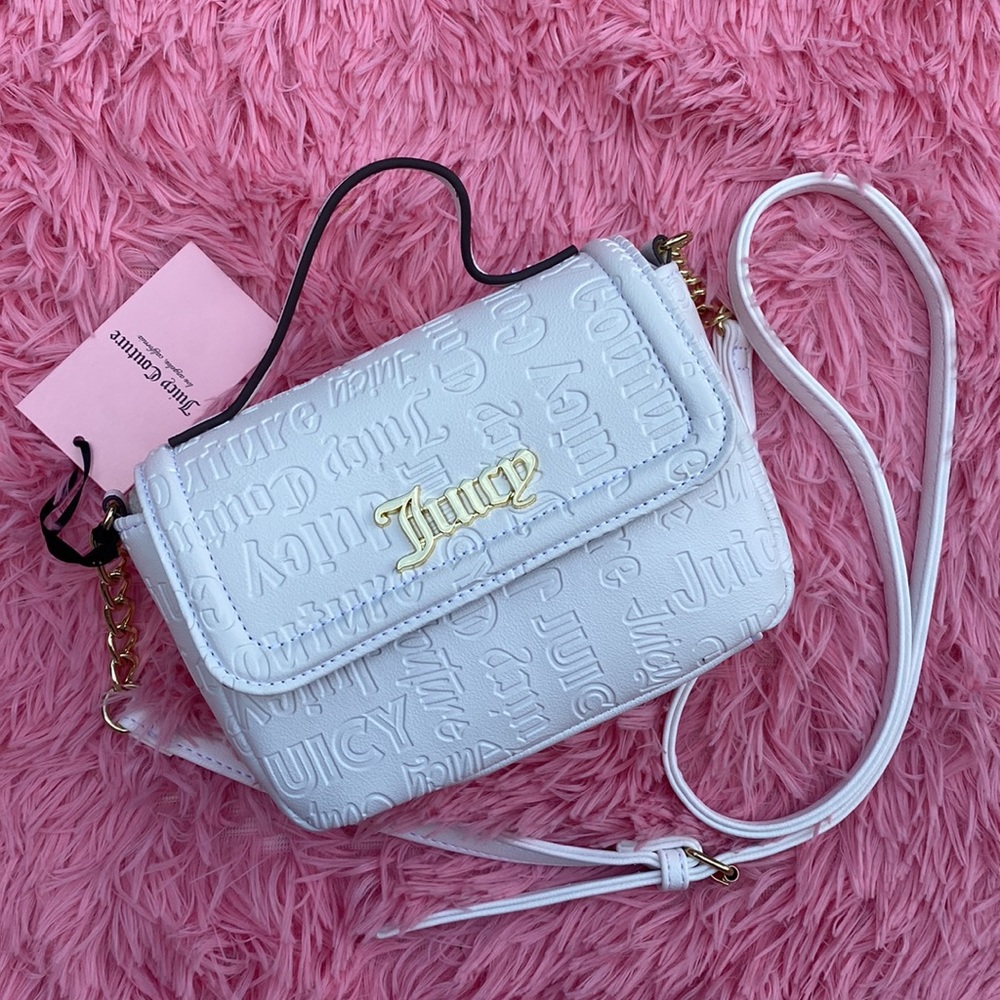 🤍Juicy Couture White Deboss Flap Bag🤍